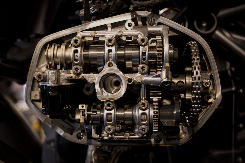 ATELIER MECANIQUE ENTREITNE BMW HELICE MOTOS